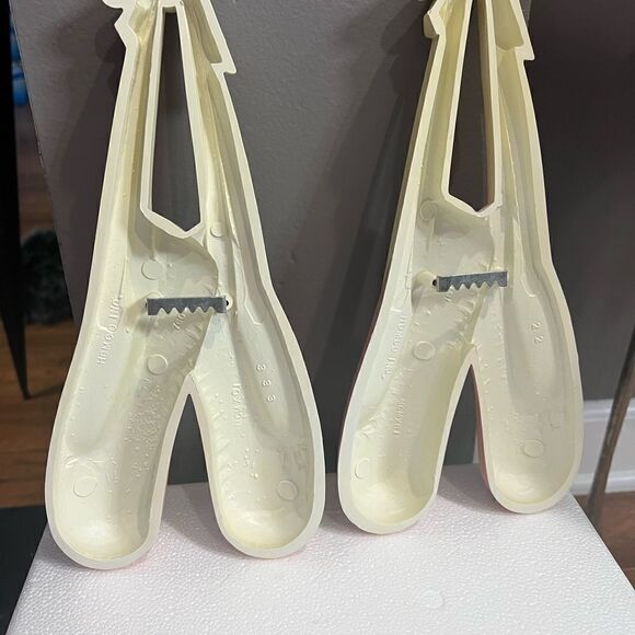 HOMCO Pair of Vintage Dance Slippers, 1991 Ballet Wall Plaques - Picture 4 of 6